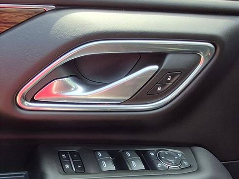 Used 2022 Chevrolet Tahoe Premier RWD image 14