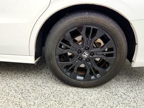 Used 2025 Honda Odyssey Sport-L image 9