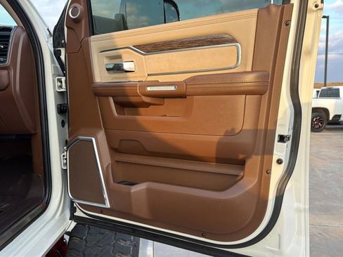 Used 2019 RAM 3500 Laramie image 11