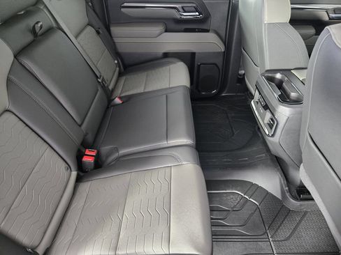 New 2026 Chevrolet Silverado 2500 ZR2 AWD/4WD image 35