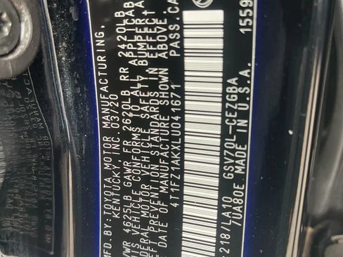 Used 2020 Toyota Camry XLE image 15