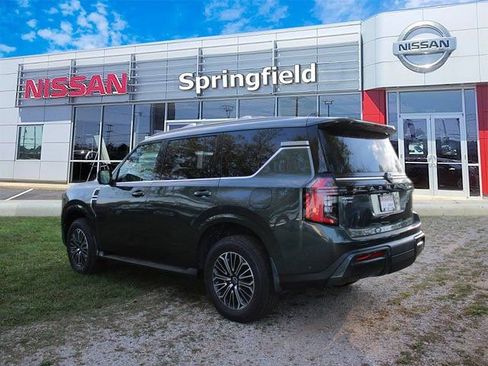 New 2026 Nissan Armada SL w/ Captain's Chari Seat Package image 4