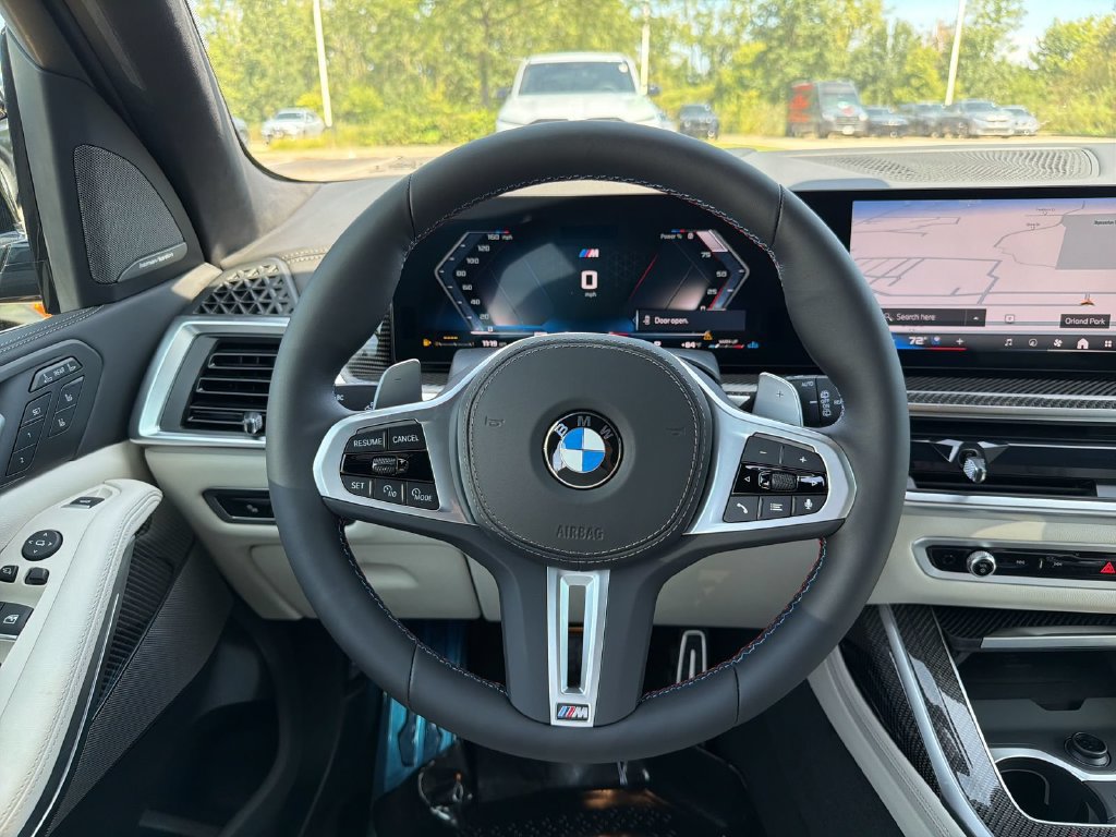 Used 2027 BMW X7 M60i AWD/4WD image 16