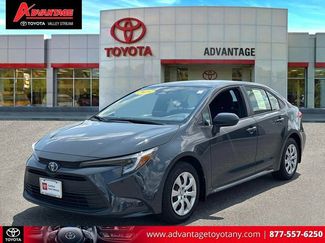 Certified 2025 Toyota Corolla LE FWD video 4