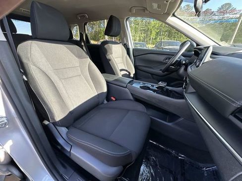 Used 2024 Nissan Rogue S FWD image 26