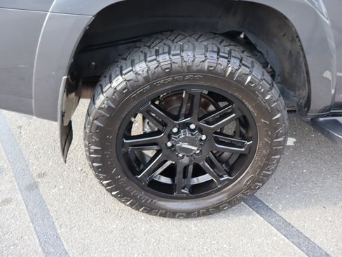 Used 2023 Toyota 4Runner SR5 Premium w/ Moonroof Package AWD/4WD image 42