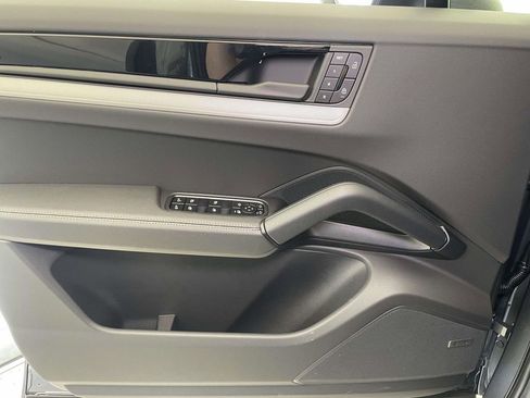 New 2026 Porsche Cayenne AWD/4WD image 34