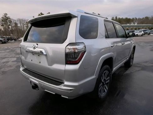 Used 2024 Toyota 4Runner Limited image 8