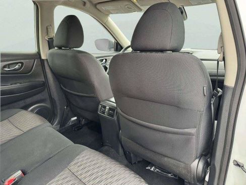 Used 2019 Nissan Rogue SV FWD image 52