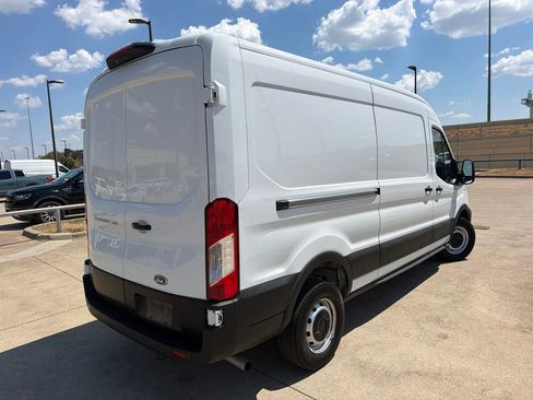 Used 2025 Ford Transit 250 148 Medium Roof RWD image 7
