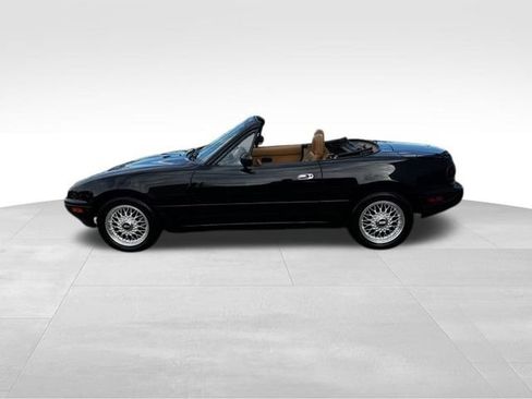 Used 1992 MAZDA MX-5 Miata RWD image 10