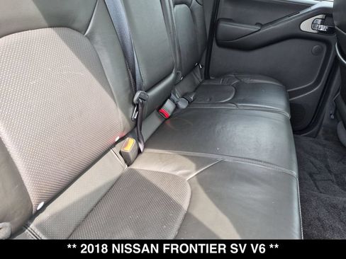 Used 2018 Nissan Frontier PRO-4X AWD/4WD image 26