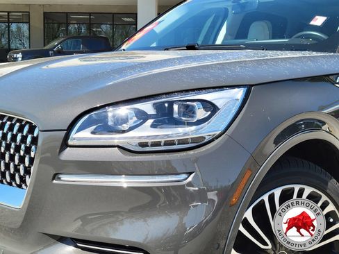Used 2022 Lincoln Aviator Black Label w/ Dynamic Handling Package AWD/4WD image 10