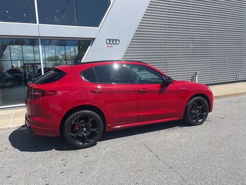 Used 2023 Alfa Romeo Stelvio Veloce AWD/4WD image 20