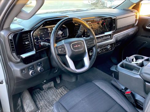 Used 2023 GMC Sierra 1500 Elevation image 18
