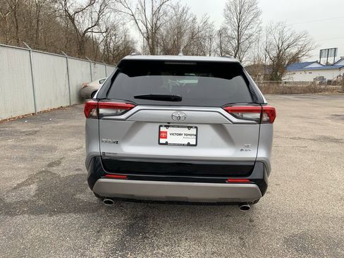 New 2025 Toyota RAV4 SE image 5