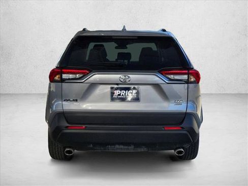 Used 2025 Toyota RAV4 XLE image 6