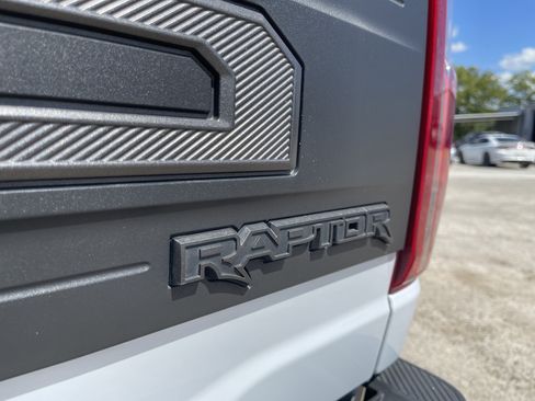 Used 2025 Ford F150 Raptor AWD/4WD image 12