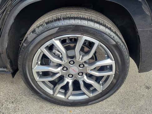 Used 2023 GMC Terrain Denali image 11