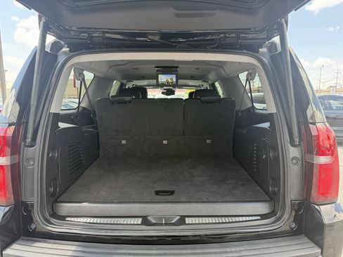 Used 2015 Chevrolet Suburban LT AWD/4WD image 7