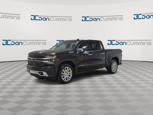 Used 2019 Chevrolet Silverado 1500 High Country w/ High Country Premium Package image 4