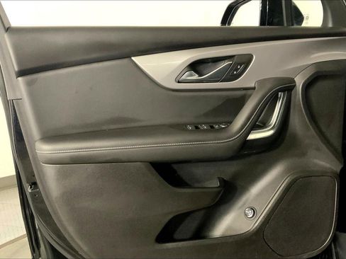 Used 2024 Chevrolet Blazer LT w/ Convenience Package FWD image 24