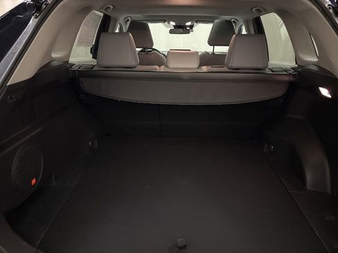 Used 2020 Toyota RAV4 XLE Premium image 9