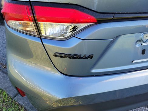 Used 2025 Toyota Corolla LE image 21