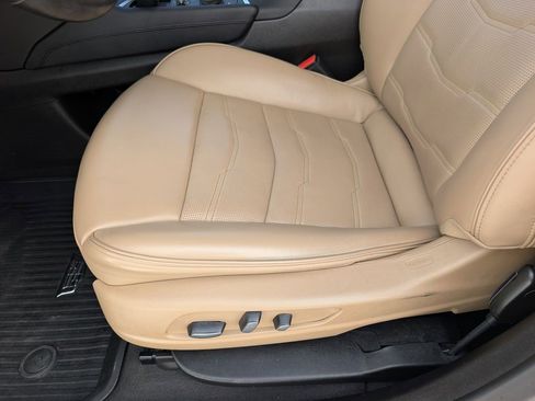 Certified 2024 Cadillac XT6 Sport w/ Platinum Package image 9