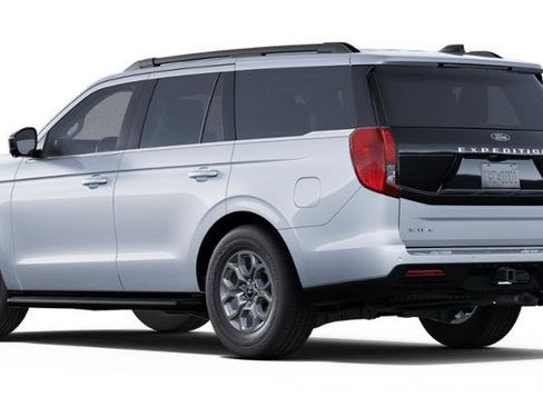 New 2025 Ford Expedition Active image 25