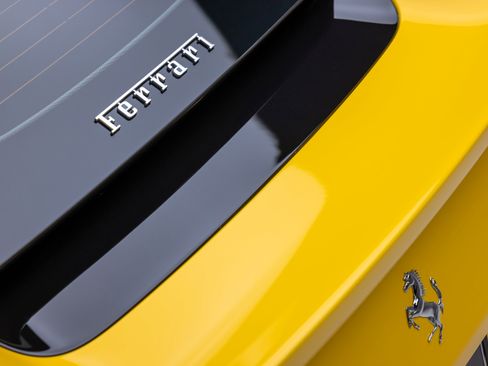 Used 2019 Ferrari 812 Superfast image 33