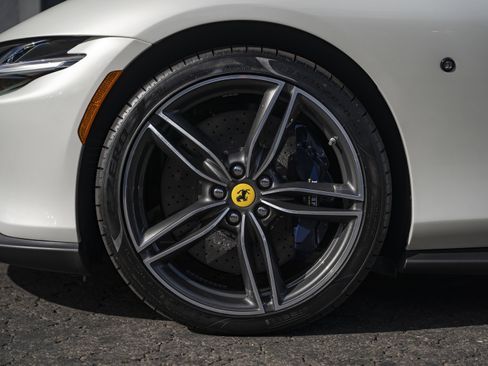 Certified 2025 Ferrari Roma Spider image 15