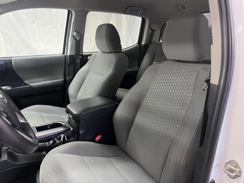 Used 2020 Toyota Tacoma SR5 image 20