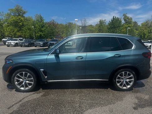 Certified 2025 BMW X5 xDrive50e AWD/4WD image 2