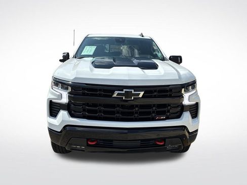 Used 2026 Chevrolet Silverado 1500 LT Trail Boss w/ LT Trail Boss Premium Package AWD/4WD image 2