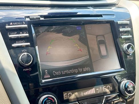 Used 2019 Nissan Murano Platinum w/ Cargo Package FWD image 27