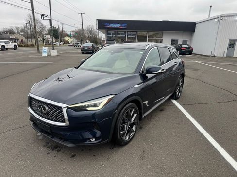 Used 2019 INFINITI QX50 Essential w/ Sensory Package AWD/4WD image 1