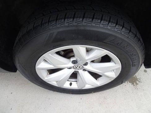 Used 2018 Volkswagen Atlas SE FWD image 10