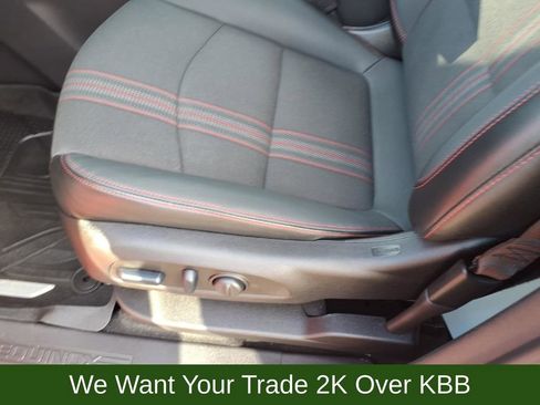 Used 2023 Chevrolet Equinox RS image 11