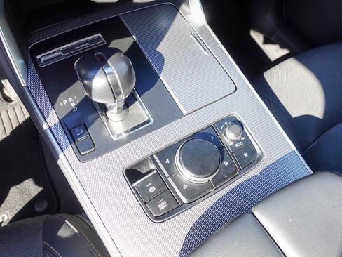 Certified 2024 MAZDA CX-90 3.3 Turbo w/ Preferred Plus image 19