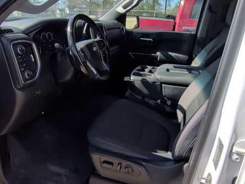 Used 2019 Chevrolet Silverado 1500 LT w/ Texas Edition image 9