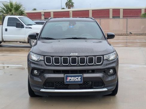 Used 2024 Jeep Compass Limited image 2