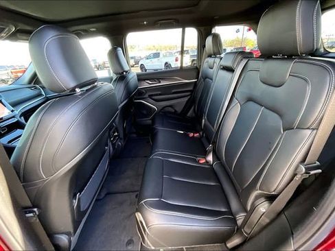 New 2026 Jeep Grand Cherokee Limited AWD/4WD image 10