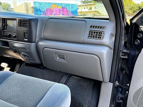 Used 2004 Ford F250 XL image 16
