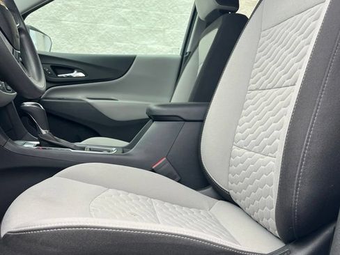 Used 2020 Chevrolet Equinox LS w/ LS Convenience Package AWD/4WD image 7