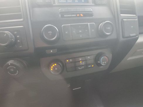 Used 2016 Ford F150 XL w/ Equipment Group 101A Mid image 18