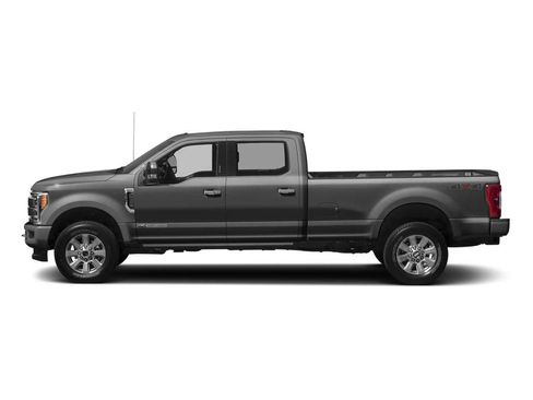 Used 2017 Ford F250 Platinum w/ Platinum Ultimate Package AWD/4WD image 3