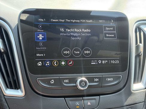 Used 2025 Chevrolet Malibu LT FWD image 13