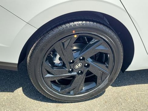 New 2026 Hyundai Elantra Sport FWD image 28