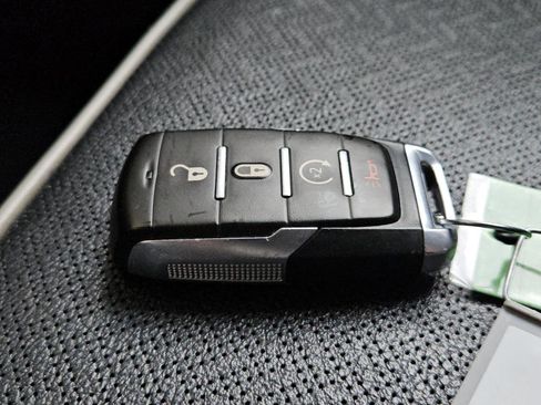 Used 2024 RAM 1500 Laramie image 36